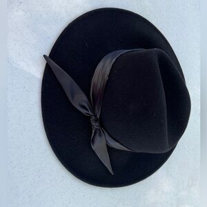 Black Hat with Bow
